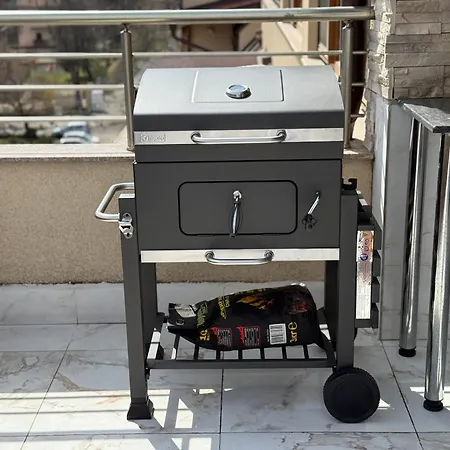 Near Vitosha Mountain, Self Check-in, With Underground Parking דירה סופיה